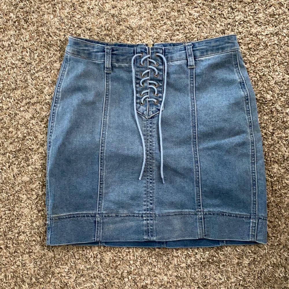Hayden Los Angeles denim skirt- size small